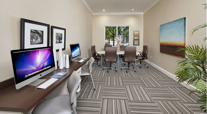 Central Square at Watermark Apartments Image 36