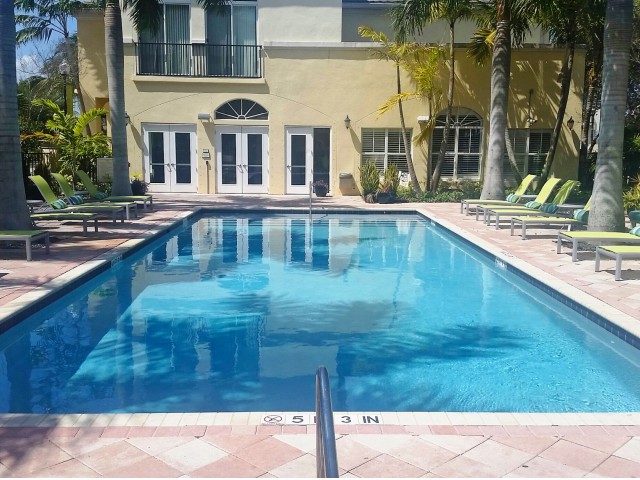 Grove East in Plantation Image 51