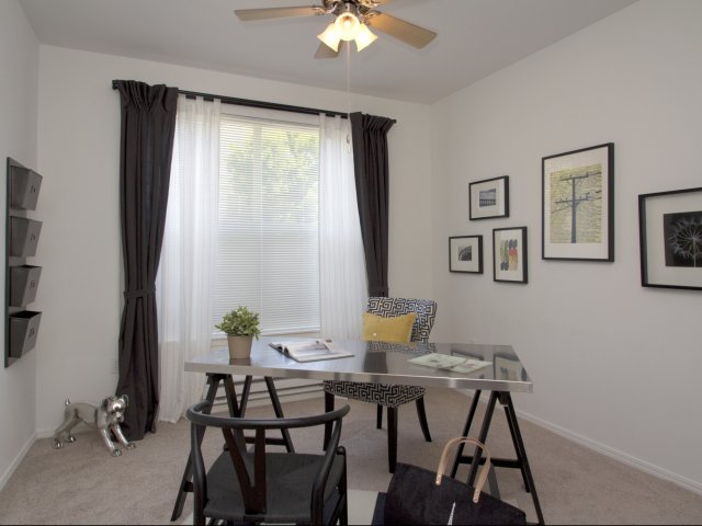 LaSalle Apartments Image 30