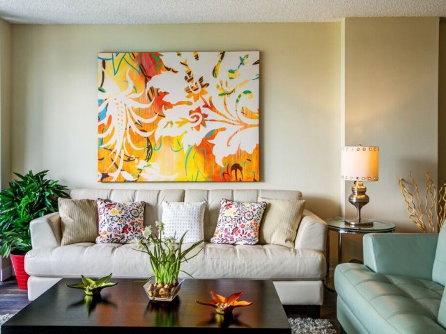 Spacious 1 and 2 Bedroom Apartments