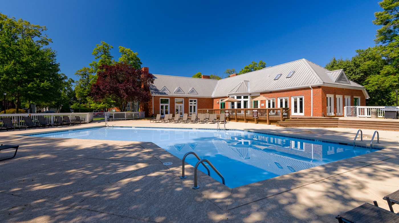 Sparkling pool with spacious sundeck