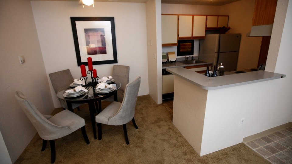 Choose from our one and two bedroom floor plans to find the dining room right for you