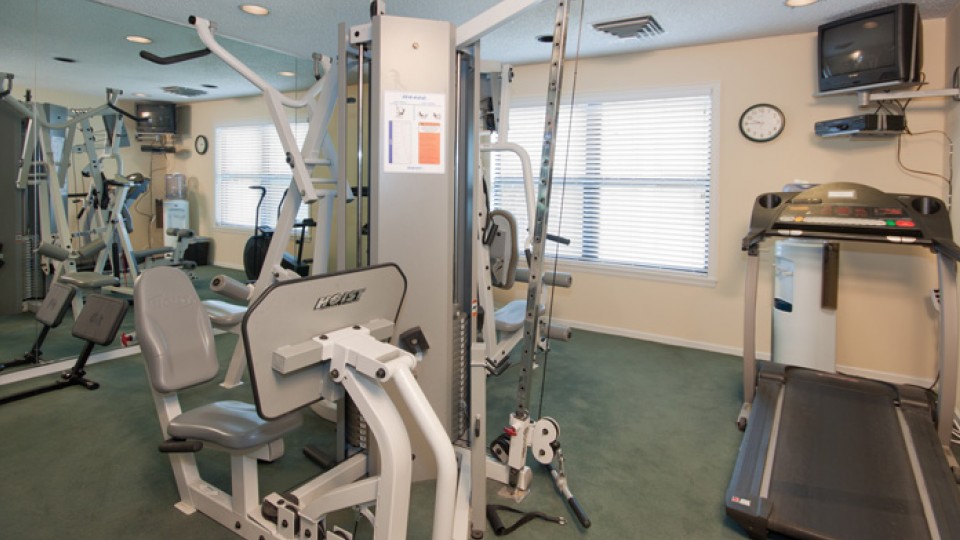Fulfill your work out needs with the community fitness center